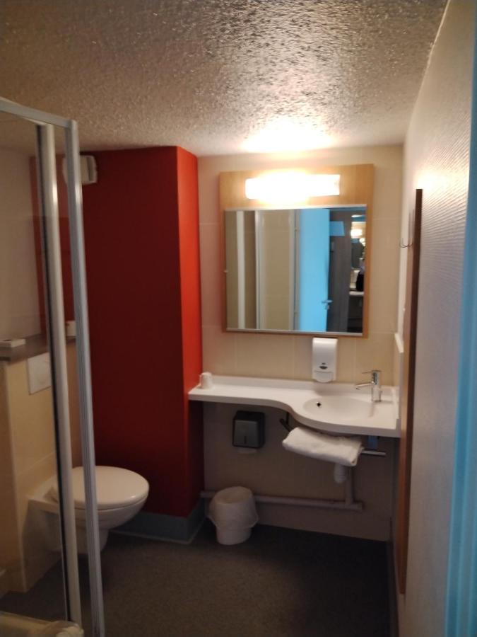 Hotel Inn Design Монлюсон Экстерьер фото