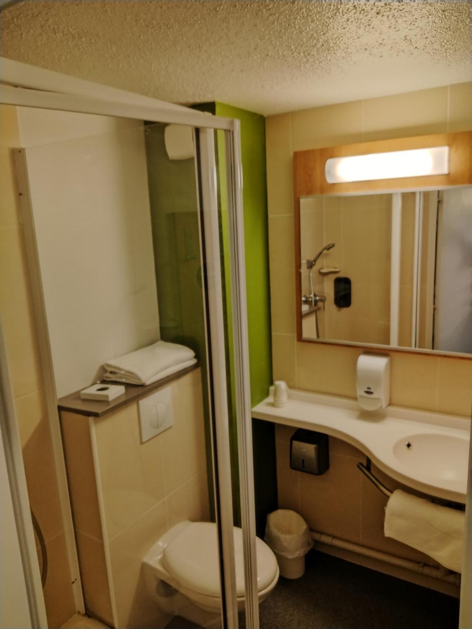 Hotel Inn Design Монлюсон Экстерьер фото