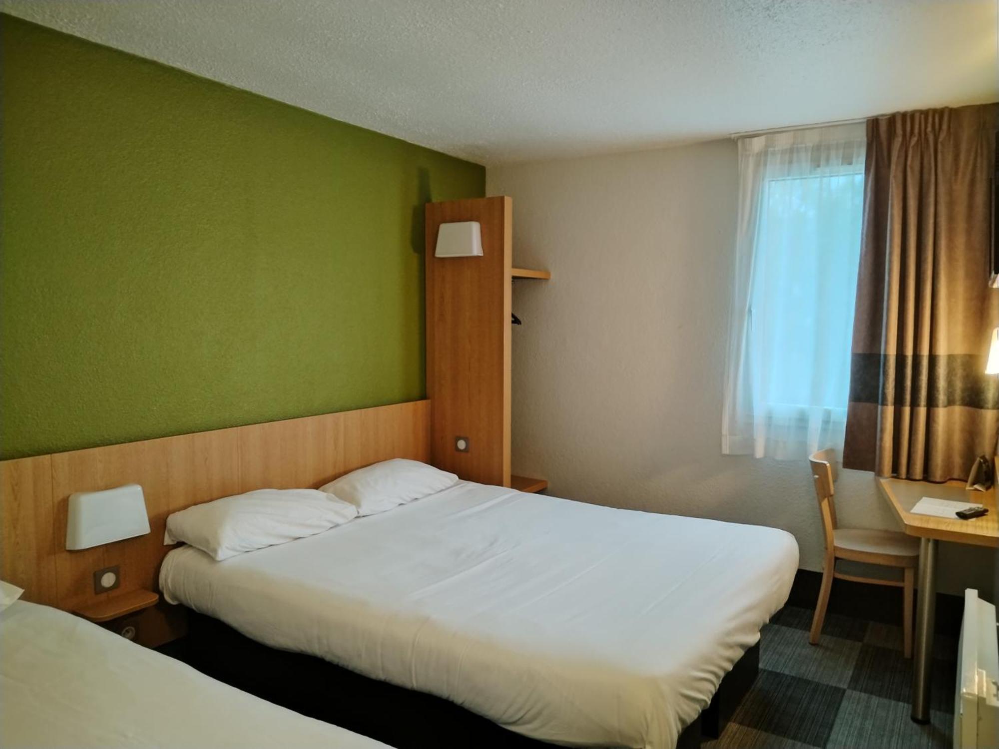 Hotel Inn Design Монлюсон Экстерьер фото