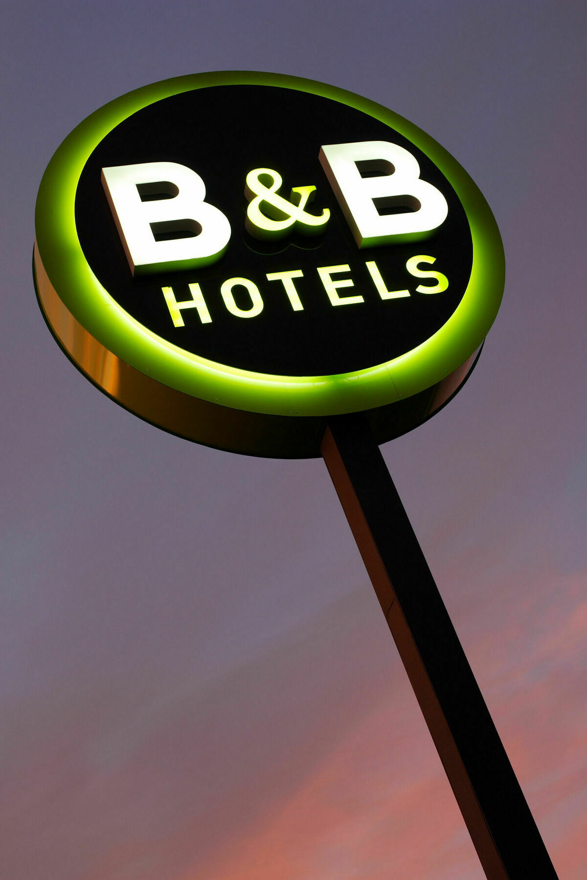 Hotel Inn Design Монлюсон Экстерьер фото
